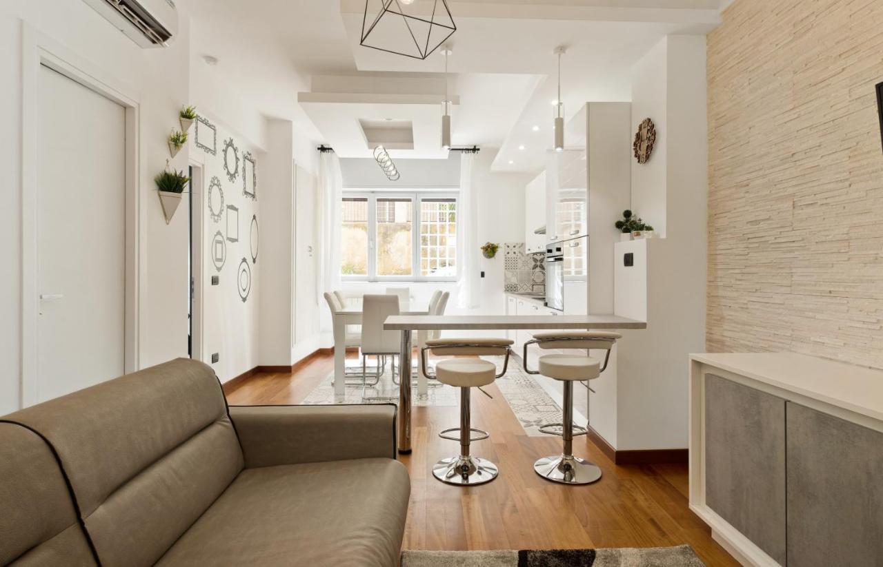 3 Bed Modern Flat - 15 Minutes Walk To Colosseum Rome Bagian luar foto